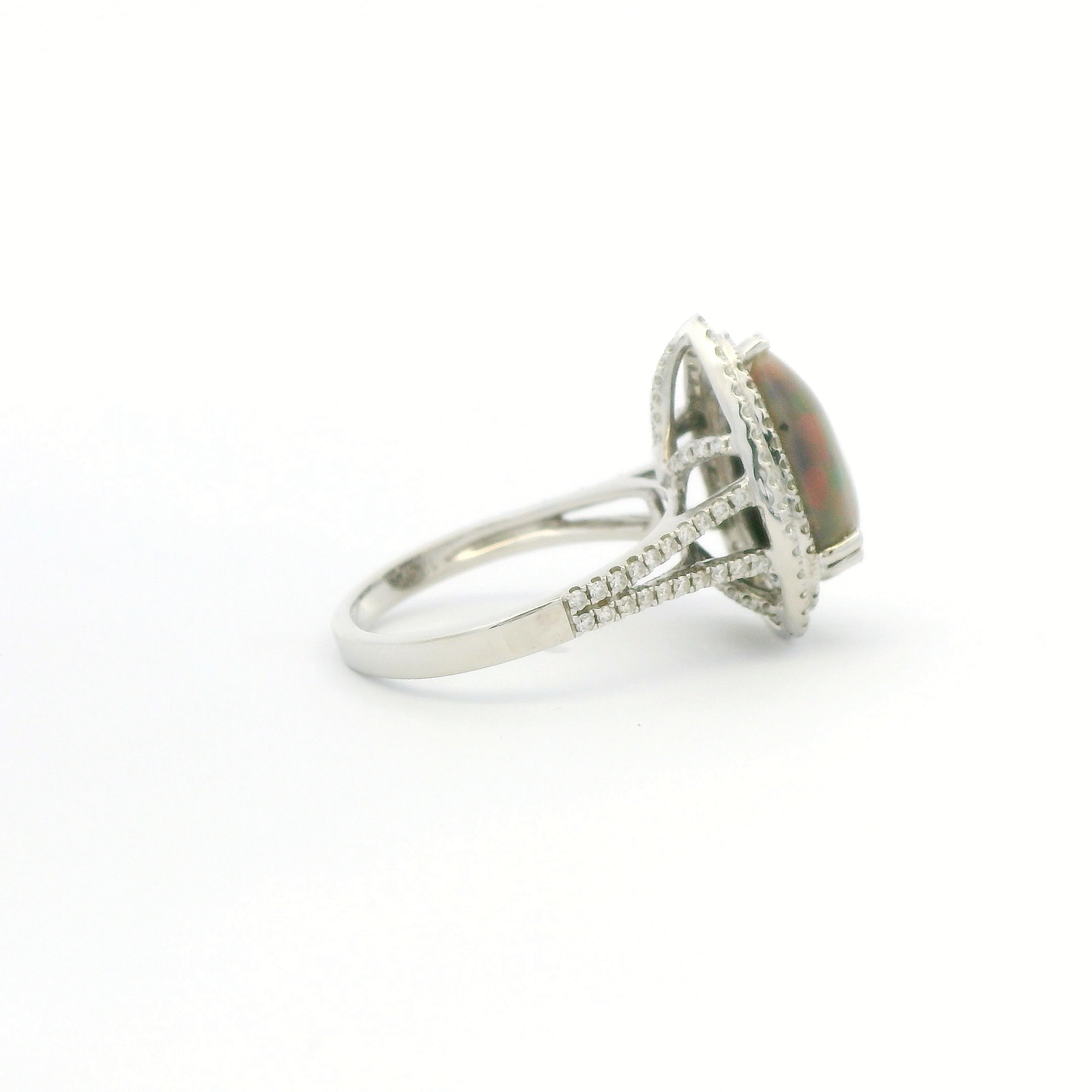 18kt-white-gold-ring-with-pear-shaped-ethiopian-opal