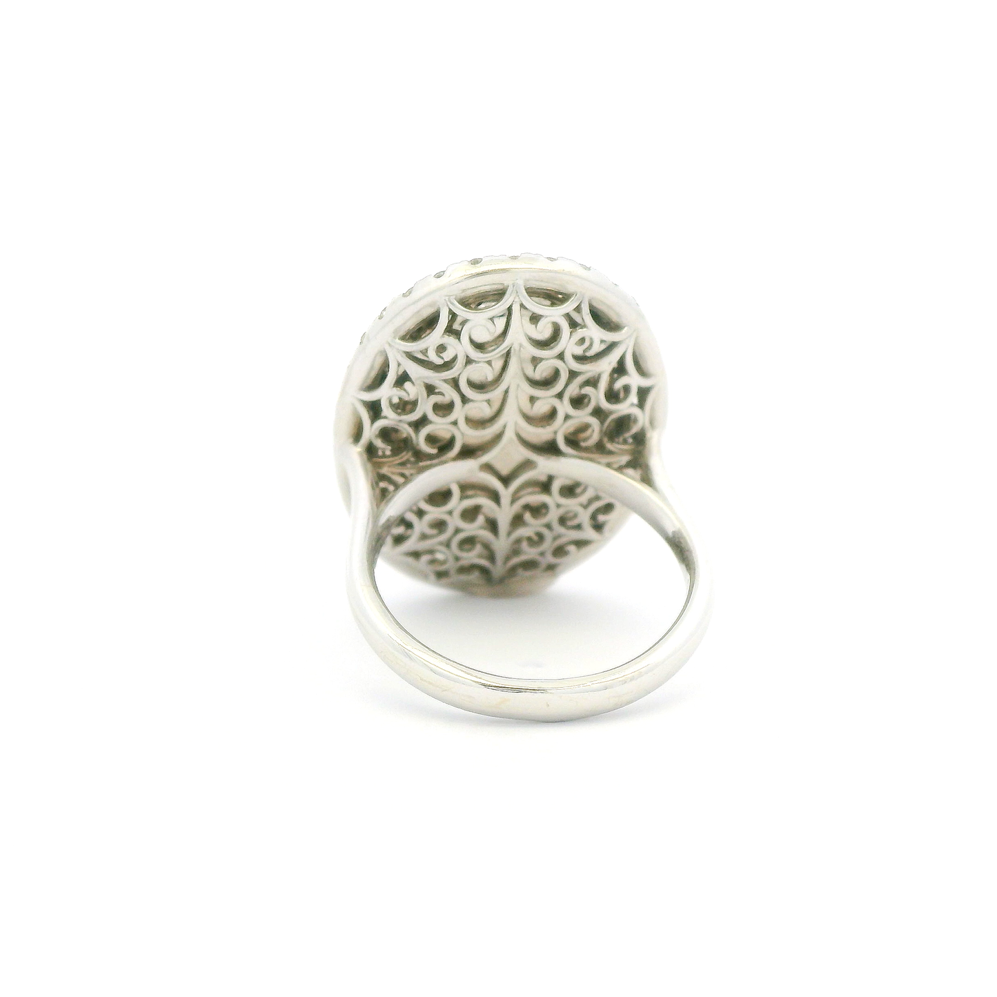 14kt-white-gold-cocktail-ring-with-cabochon-ethiopian-opal