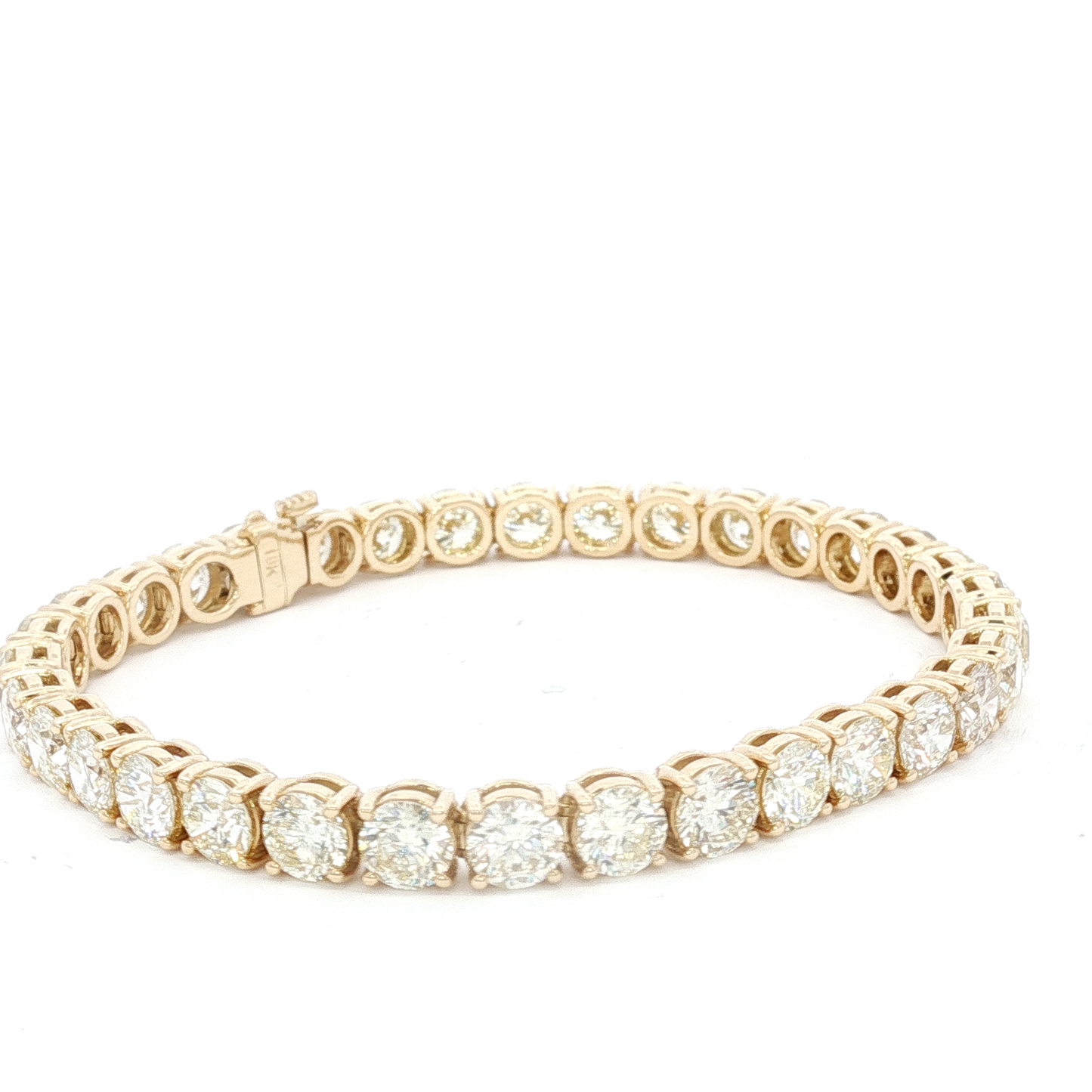18k-yellow-gold-tennis-bracelet-with-17-73-ct-of-brilliant-cut-diamonds