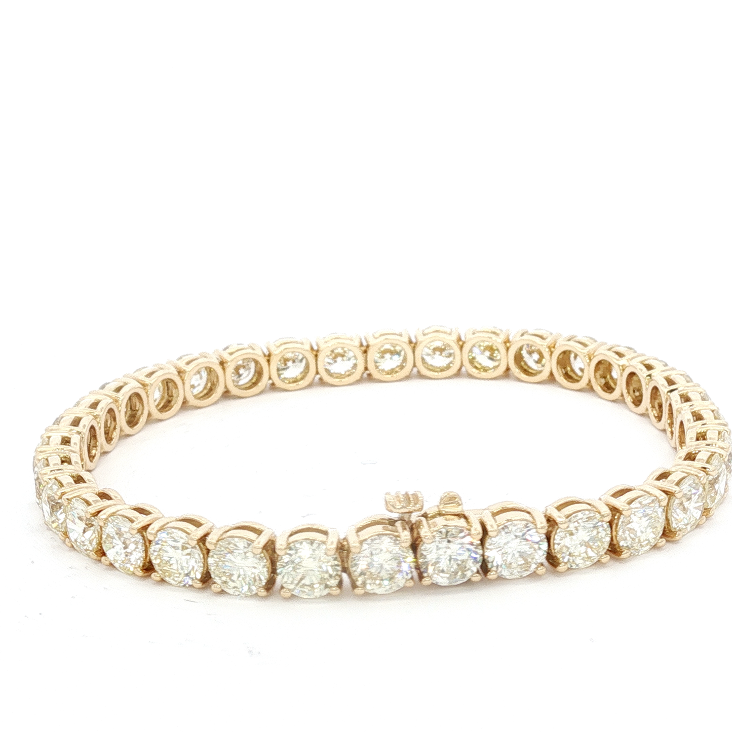 18k-yellow-gold-tennis-bracelet-with-17-73-ct-of-brilliant-cut-diamonds