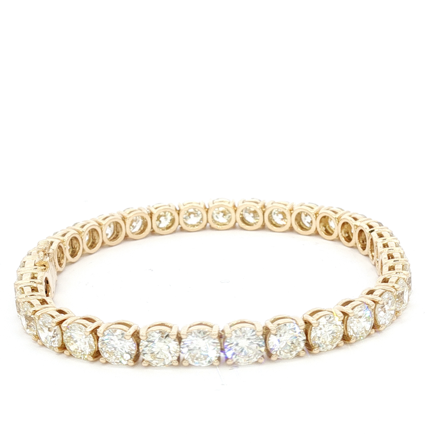 18k-yellow-gold-tennis-bracelet-with-17-73-ct-of-brilliant-cut-diamonds