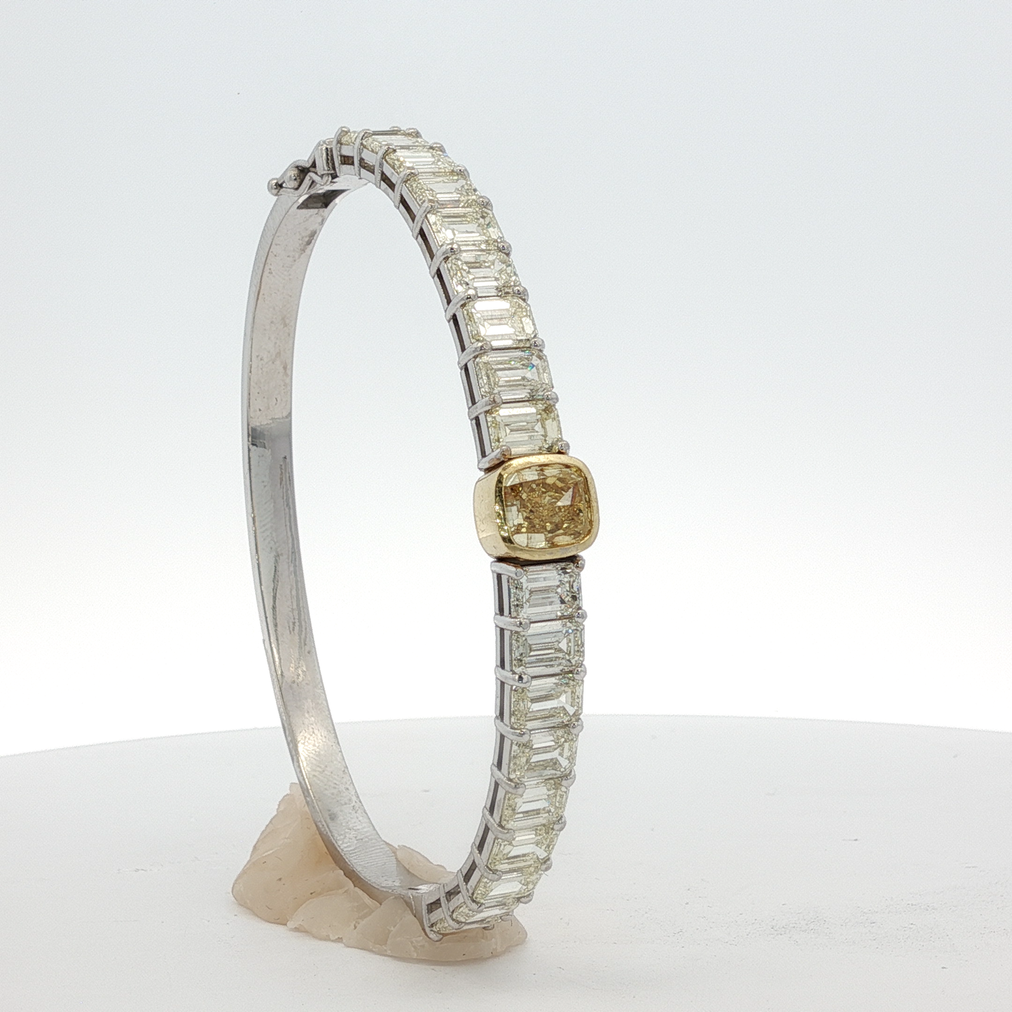 14-white-gold-tennis-bracelet-with-1-71-fancy-intense-yellow-cushion-cut-diamond