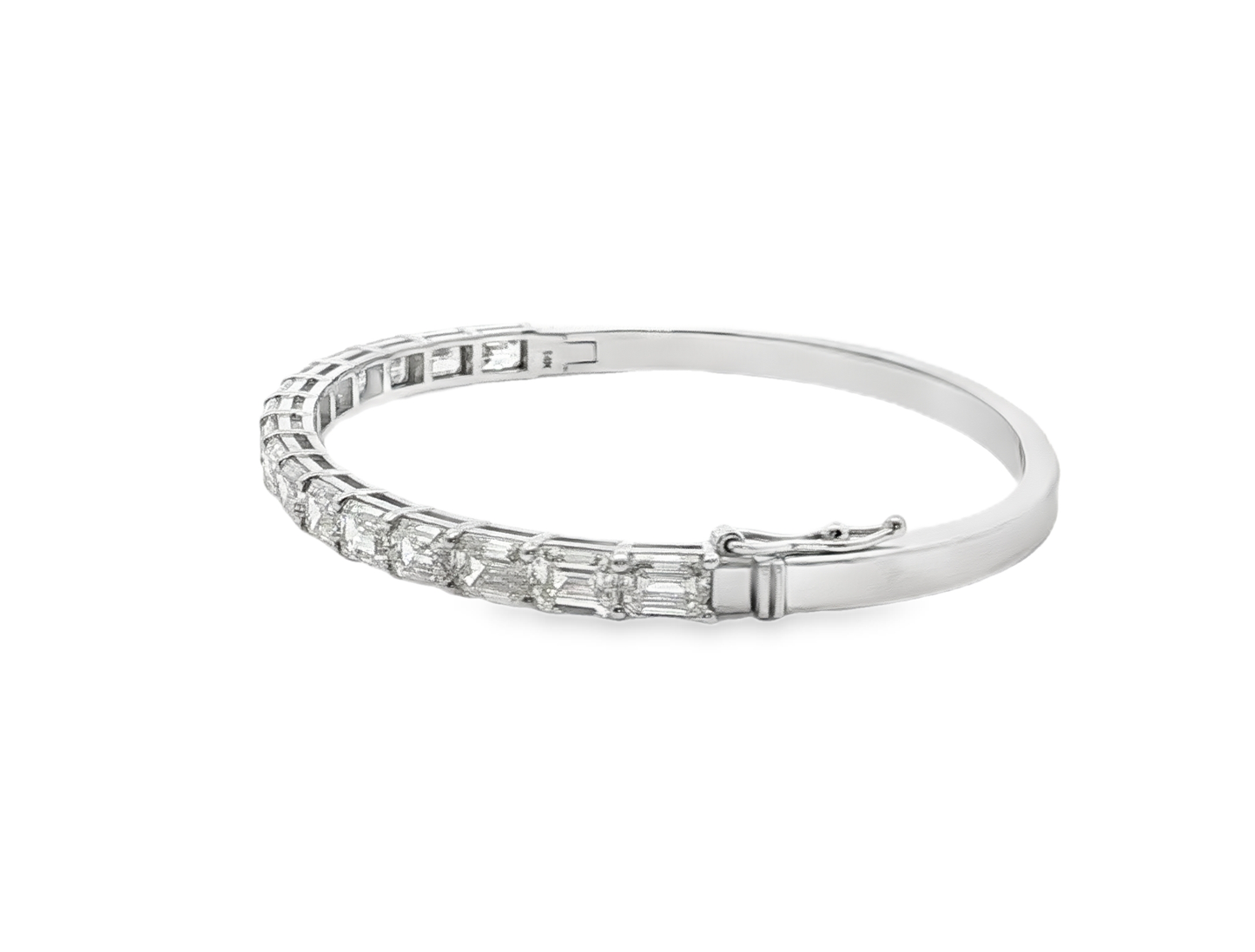 14kt-white-gold-tennis-bracelet-with-8ct-of-emerald-cut-diamonds