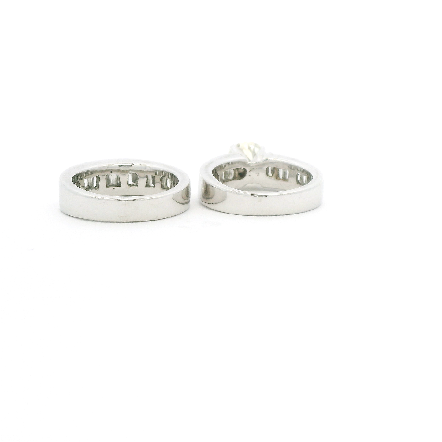 18kt-white-gold-wedding-ring-set-with-brilliant-cut-diamond