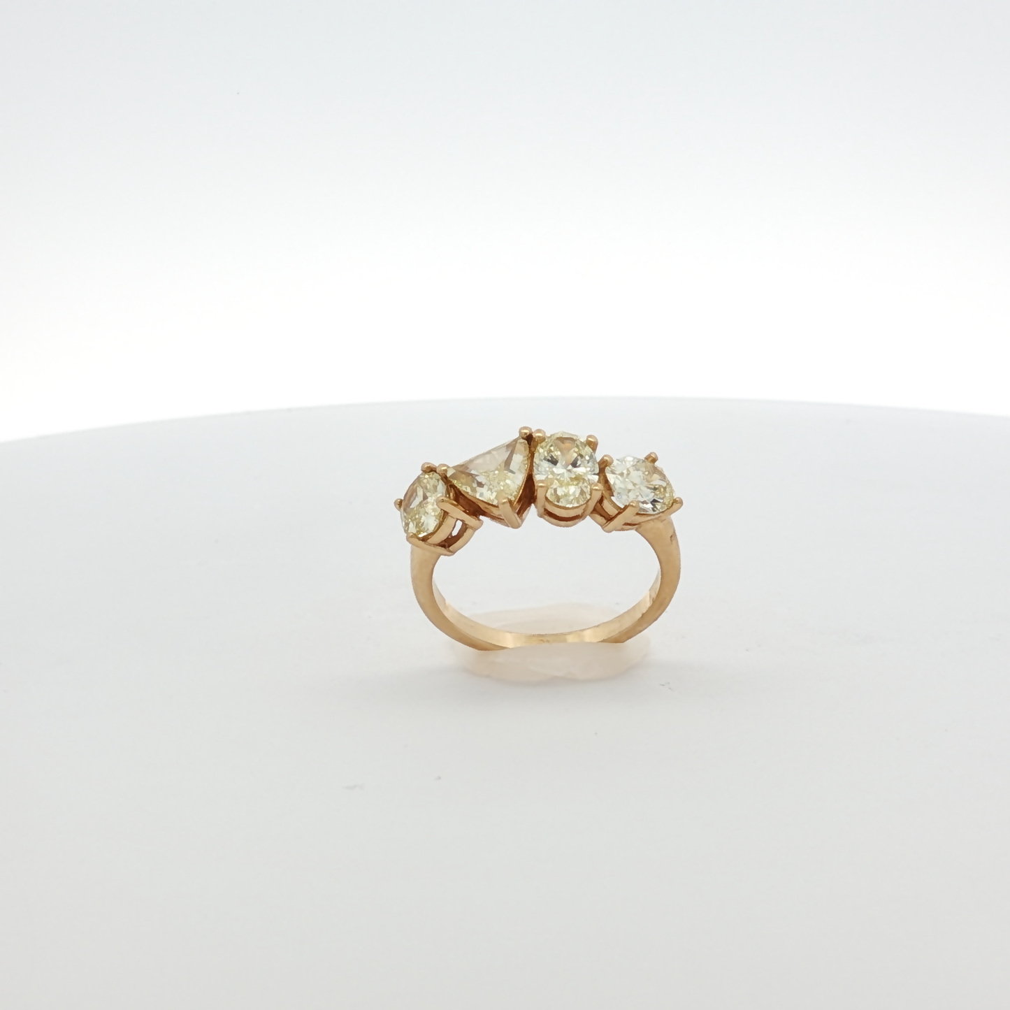 18k-yg-ring-with-mixed-shape-fancy-yellow-cut-natural-diamonds