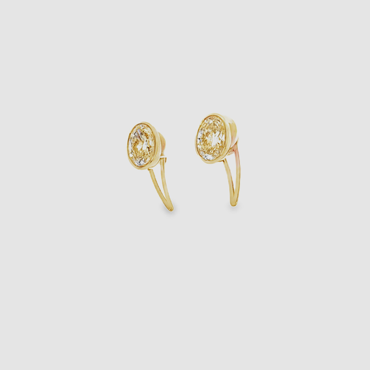 Yellow Gold Stud Earrings with 4Ct of Oval light fancy color Diamonds