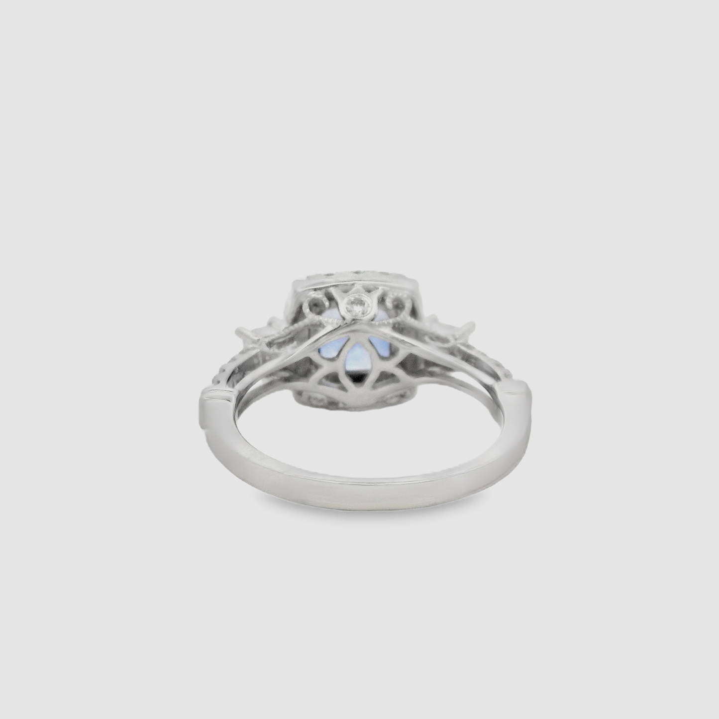 14kt-white-gold-ring-with-cornflower-blue-sapphire